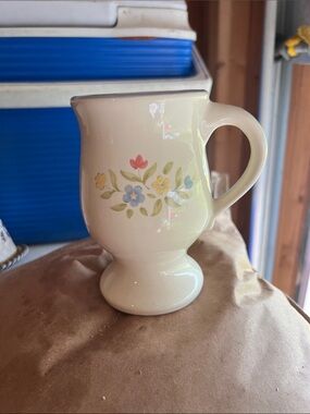Vintage Cream Floral Ceramic mugs with Pastel Flowers